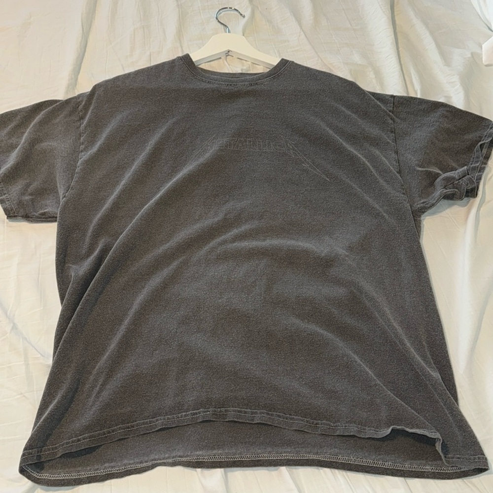Gray Metallica T shirt